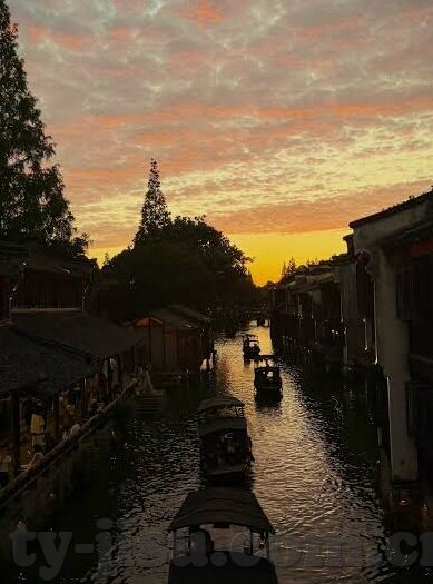 足球领吧比分直播-足球领吧比分直播，球迷的实时战场与情感纽带